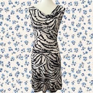 Kenneth Cole Sleeveless Fit & flare Dress Size xs